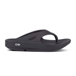 Flip flop black oofos